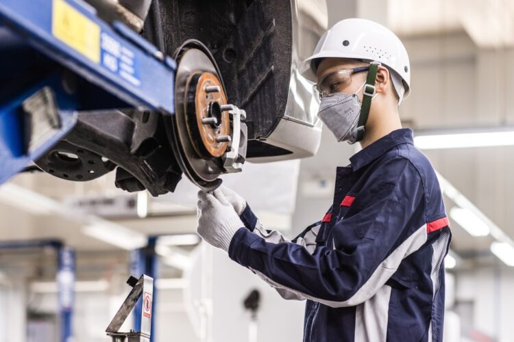 Thay phuộc có ảnh hưởng đến bảo hành xe không? 1 bao hanh xe o to